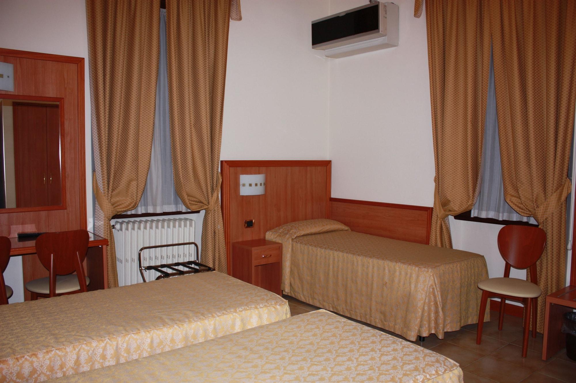 Piccolo Hotel มิลาน ภายนอก รูปภาพ